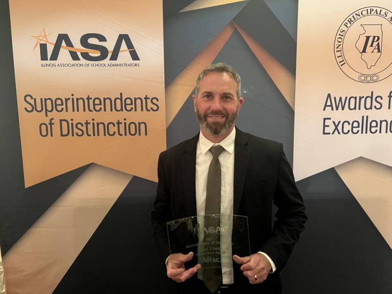 Ryan Linnig, superintendent of Dimmick CCSD 175, has been named the 2023 Superintendent of Distinction by his colleagues in the Starved Rock Region of the Illinois Association of School Administrators.