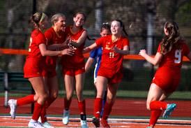 Batavia gets two goals in final minute of first half, carries momentum to beat Geneva in Tri-Cities Night