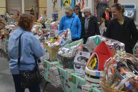 Geneva animal rescue’s 14th annual ‘Santa Paws’ fundraiser set for Dec. 6 and 7