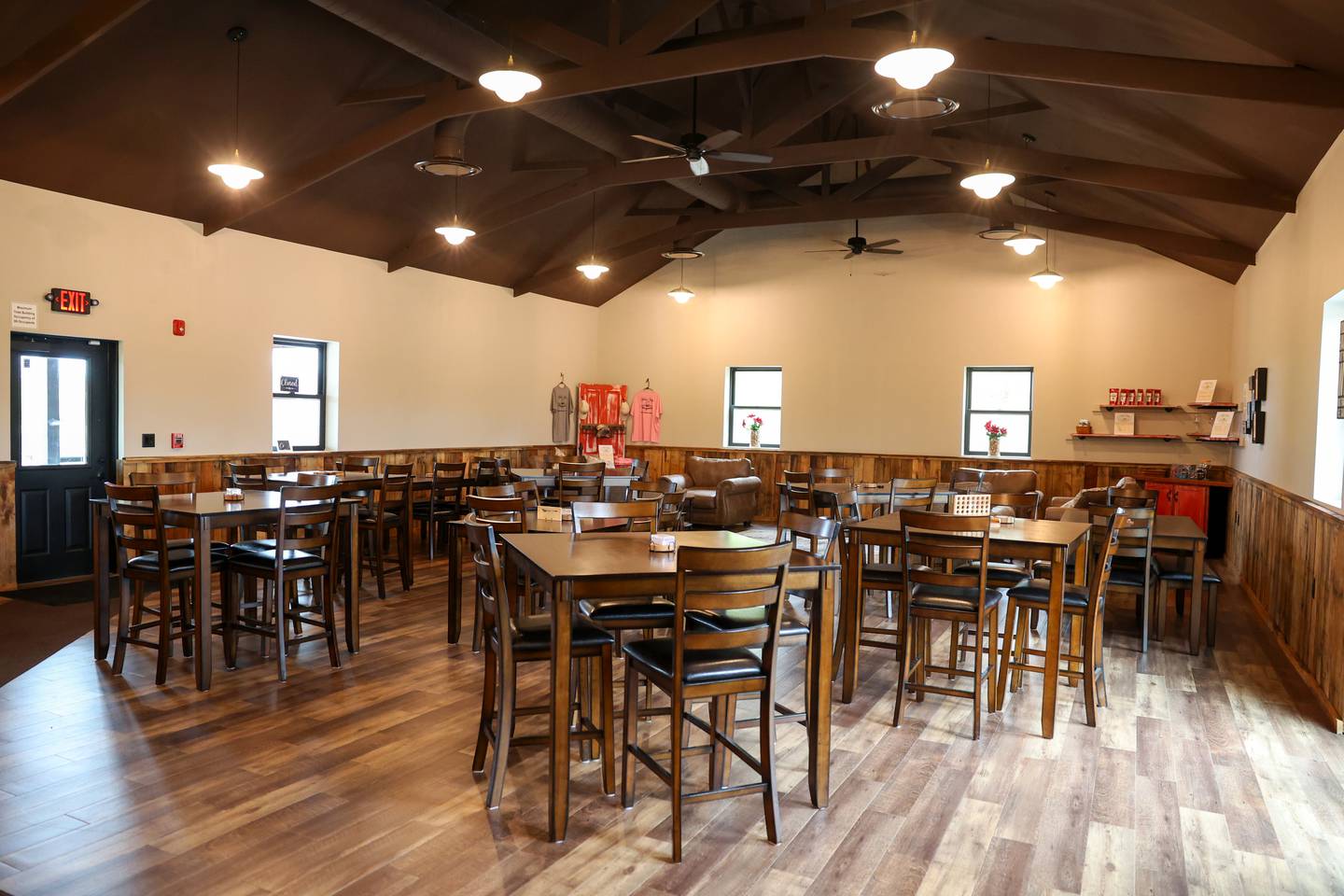 Mistie Hill Vineyard, located in Custer Park, has opened a tasting room at the rural winery.