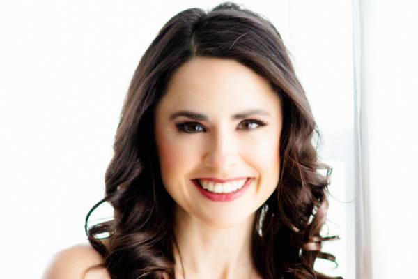Verona resident and author Dana Diaz speaking at Chicago Women’s Expo on Sunday, Oct. 26