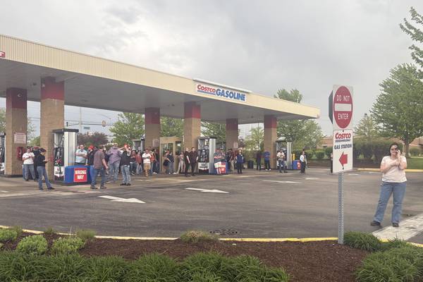 Lake in the Hills investigate bomb threat at Randall Road Costco; public asked to avoid area