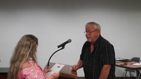 Hillcrest Village Board: Budget approved, new trustee sworn in