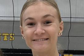Avery Durdan homers twice, Marquette outguns Bloomington Central Catholic 9-6
