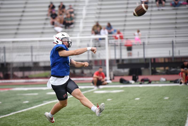 Bradley-Bourbonnais' Ellis Johnson throws a pass during a joint summer workout the Boilermakers hosted with Wilmington Wednesday, July 16, 2025.
