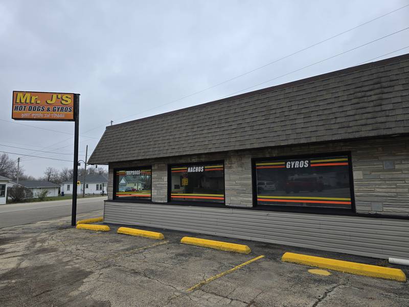 Mr. J’s Hot Dogs and Gyros hosted a grand opening at a second location Saturday at 488 E. Route 71, Oglesby.
