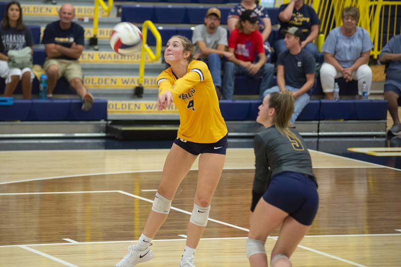 Sterling’s Olivia Melcher plays the ball Thursday, Sept. 15, 2022 against Galesburg.