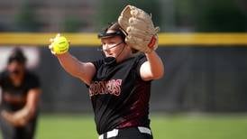 Photos: Montini vs. St. Laurence in Class 3A softball supersectional