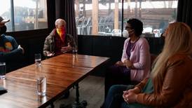 Restaurant owners talk to Underwood about their needs after COVID-19 devastation