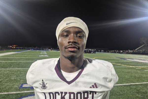 8A playoffs: Khairi Sias’ big 49-yard TD catch boosts Lockport past Sandwich