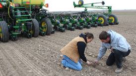 Lee County farmers take advantage of early window to plant corn, soybeans