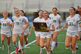 York finds a way to topple Hinsdale Central