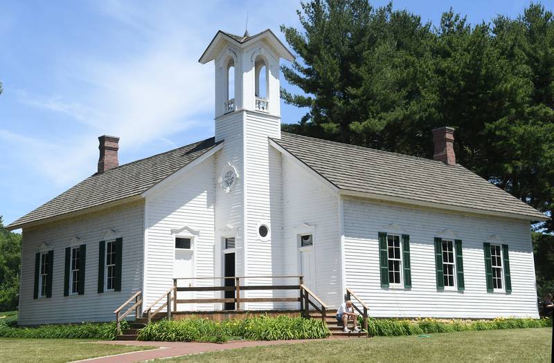 The historic Chana School is located in Oregon Park East, alongside River Road.