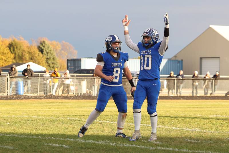 Clifton Central's Blake Chandler (10) celebrates making a field goal alongside Owen Palmateer during the Comets' 24-6 victory over Knoxville in the Class 1A first-round playoff game on Saturday, Nov. 1, 2025.