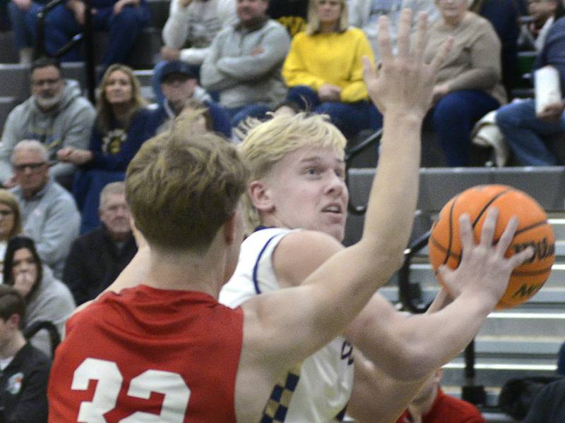 Marquette rallies from 14-point deficit, tops Hall by 15 for third place at Shipyard Showdown