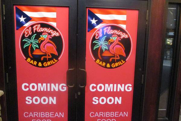El Flamingo filling Louis Joliet Mall restaurant spot