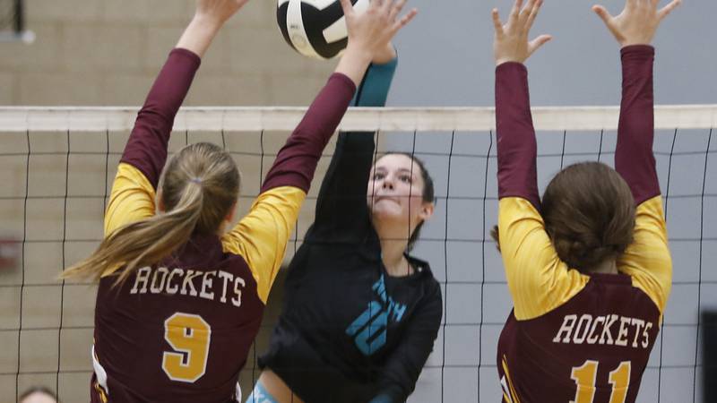 Woodstock North, small but mighty, rises to top of KRC: Northwest Herald volleyball notes 