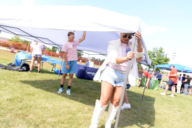 People including State Sen. Leslie Collazo attend the Country Jam held at Gordon Park in La Grange on Saturday, Aug. 10, 2024.