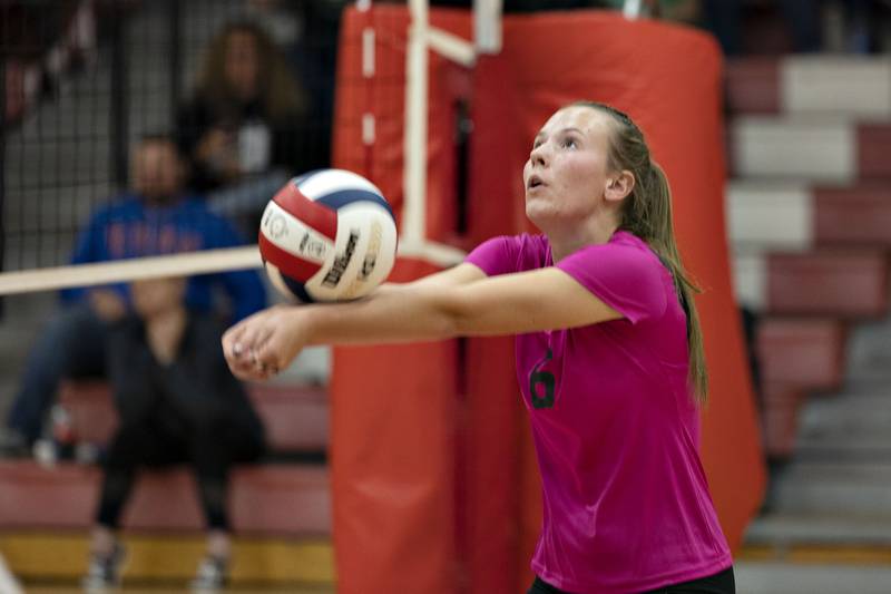 Oregon’s Olivia Wynn plays a shot Tuesday, Oct. 11, 2022 against Rock Falls.