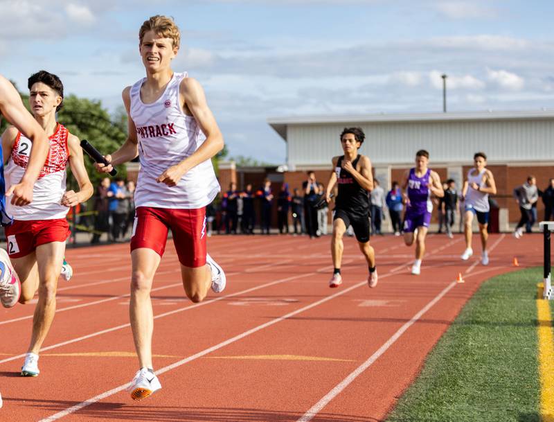 Plainfield North’s Thomas Czerwinski runs in the 4x800 meter race during the Boys Track and Field Class 3A East Aurora Sectional hosted by East Aurora High School in Aurora on Thursday, May 22, 2025.