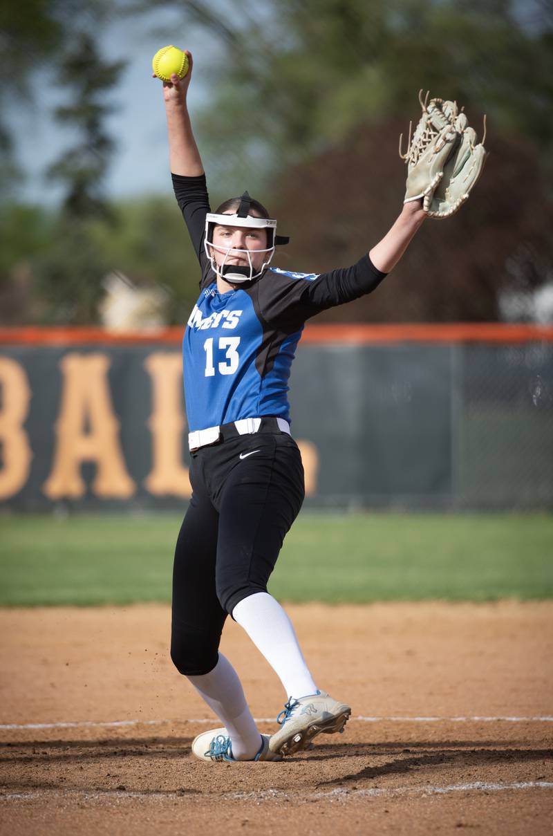 Central's Sydney Jemar pitches in a game against Beecher on April 29, 2025.