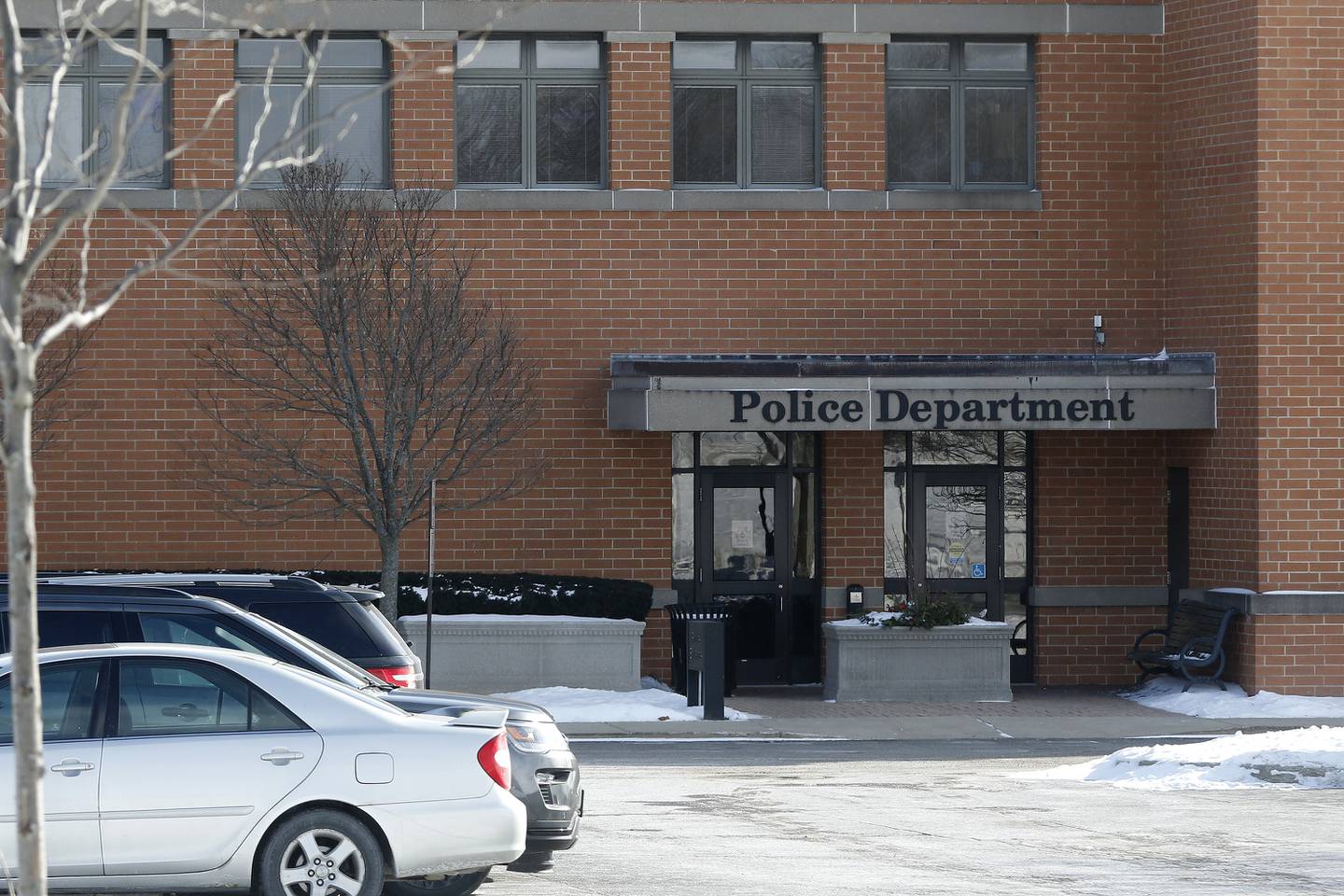 The McHenry Police Department is seen on Wednesday, Jan. 5, 2022 in McHenry. City staff says major rehabilitations of the police department's men's locker room and processing area for detainees should be scheduled in 2022 and 2023, respectively, and the projects could cost $600,000 total.