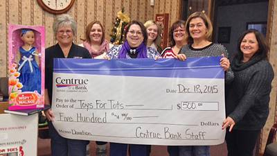 Centrue Bank donates to Toys for Tots
