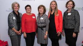 Go Green Glen Ellyn receives grant to reduce single-use plastic waste