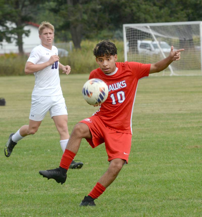 Oregon's Eduardo Munoz Garcia focuses on the ball during a  Tuesday, Sept. 23, 2025 game with Pecatonica at Oregon Park West. He scored one of Oregon's two goals in the 2-1 win.