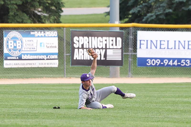 Wilmington's Shawn James shows the umpire his glove after a diving catch attempt, which was ruled a no catch, during the Wildcats' 4-0 loss to Eureka in the IHSA Class 2A Geneseo Super-Sectional on Monday, June 2, 2025.