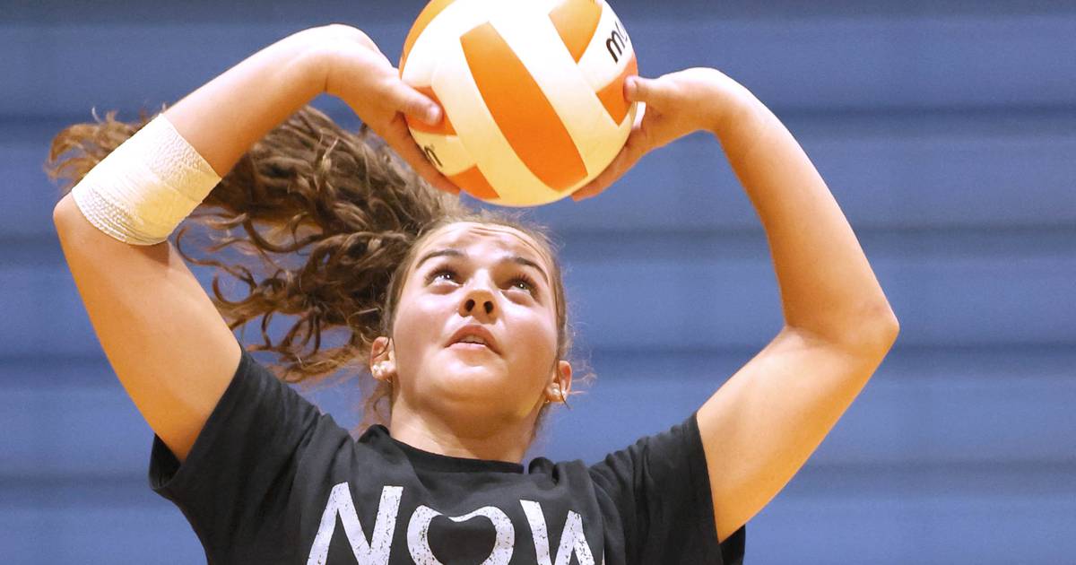 Photos GenoaKingston volleyball prepares for season Shaw Local