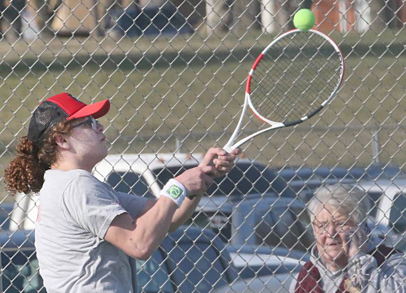 Ottawa's Sebastian Cabrera plays tennis against Morris on Monday, March 28, 2023 at Ottawa High School.