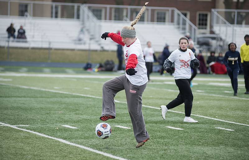 Oregon's Sophie Stender handles a pass from the goalkeeper Saturday, March 26, 2022 against Sterling.