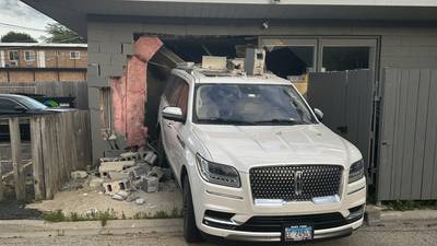Woman crashes car into Wauconda Moose Lodge, is charged with DUI