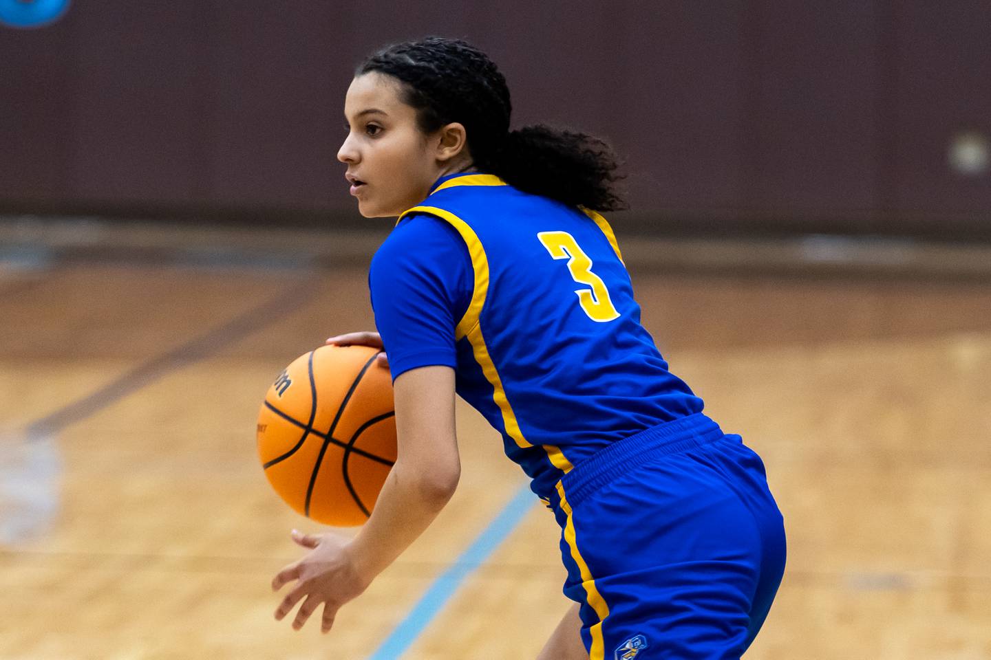 Joliet Central's Nevaeh Wright makes a nice move during a varsity girls basketball game against Joliet Catholic at Joliet Catholic on Jan. 5, 2026.