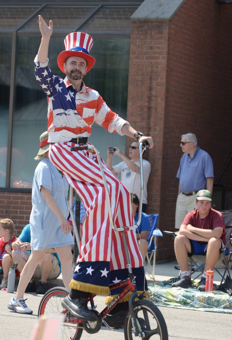 Bob Hunt of Burbank participates in the Hinsdale 4th of July parade Tuesday June 4, 2023.