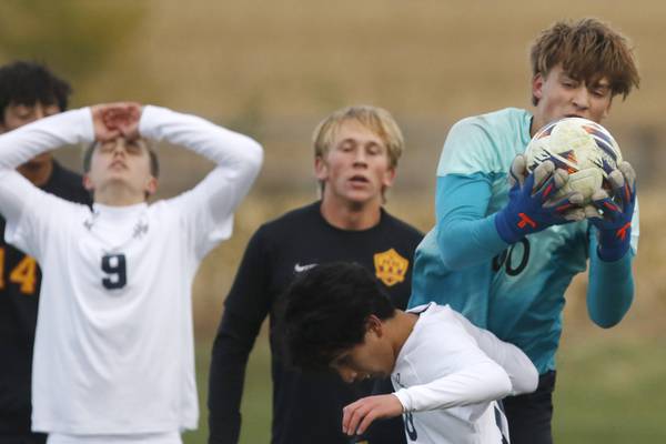 Richmond-Burton does dirty work to earn clean sheet