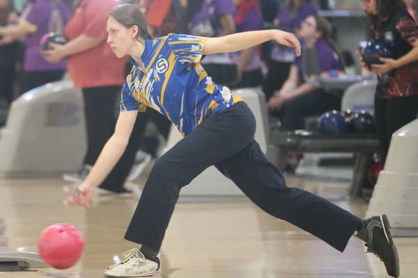 Sterling’s Sarah Doughty wins IHSA state bowling title with fifth-highest score in tournament history