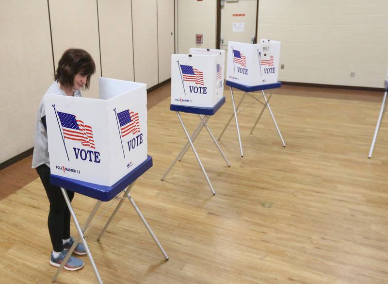Carolyn Taylor casts her vote on Tuesday, March 19, 2024 at the Bureau County Metro Center in Princeton.