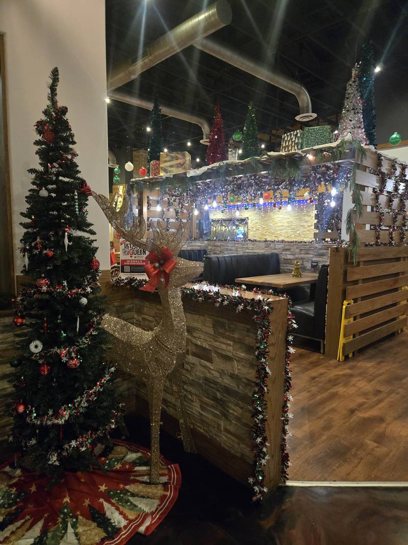 "Tinsel Table" Christmas pop-up at Alexander's Cafe, 1650 Main St., St. Charles. Six Karas Restaurant Group locations are all decked out for the holidays through Jan. 2.