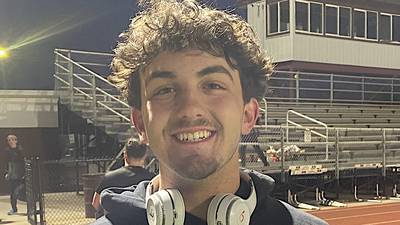 Morris boys, Lemont girls win at Morris Night of Relays