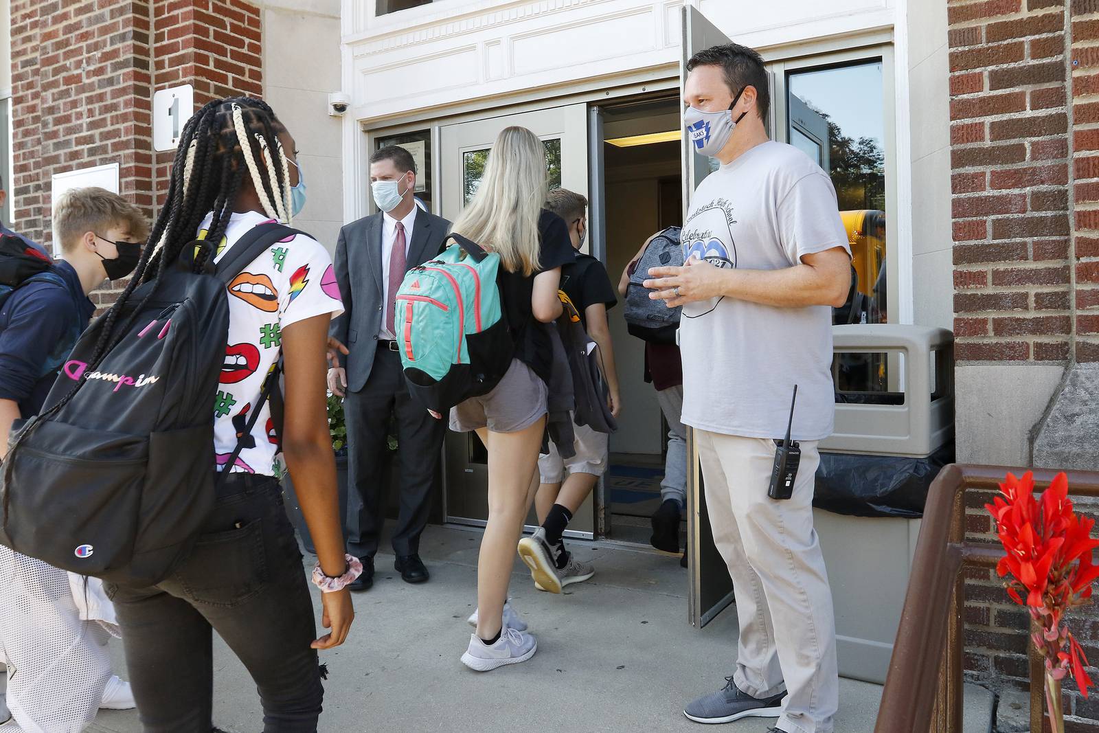 Photos Students return to school at Woodstock Community Unit School District 200 Shaw Local