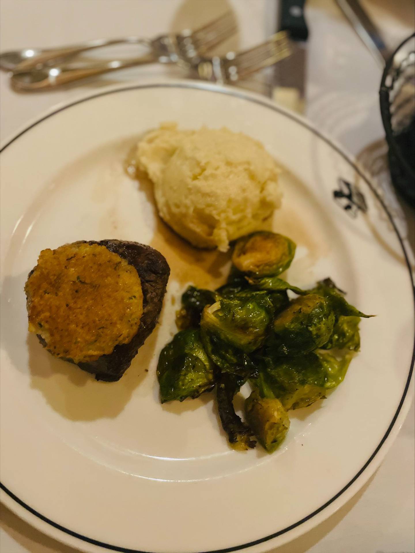 The Anvil Club in East Dundee. 6oz filet, mashed potatoes and Brussels Sprouts