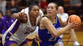 Gwen Smith making name for herself, drops 20 as Lyons tops Downers Grove North