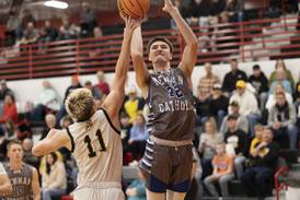 Photos: Newman plays for title at Warkins tourney