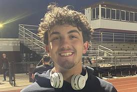Morris boys, Lemont girls win at Morris Night of Relays