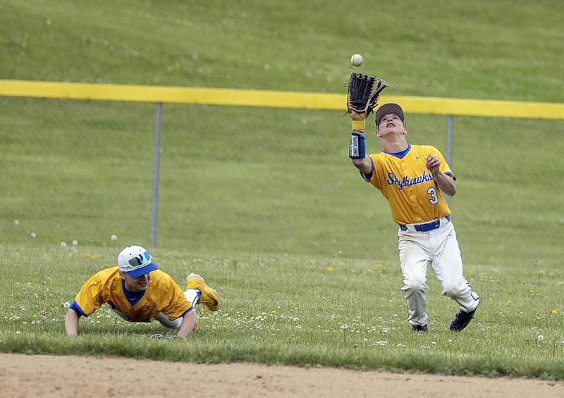Johnsburg’s Landon Johnson makes a catch in shallow right field against Byron Wednesday, May 28, 2025, in the Class 2A Sectional semifinal in Mendota.