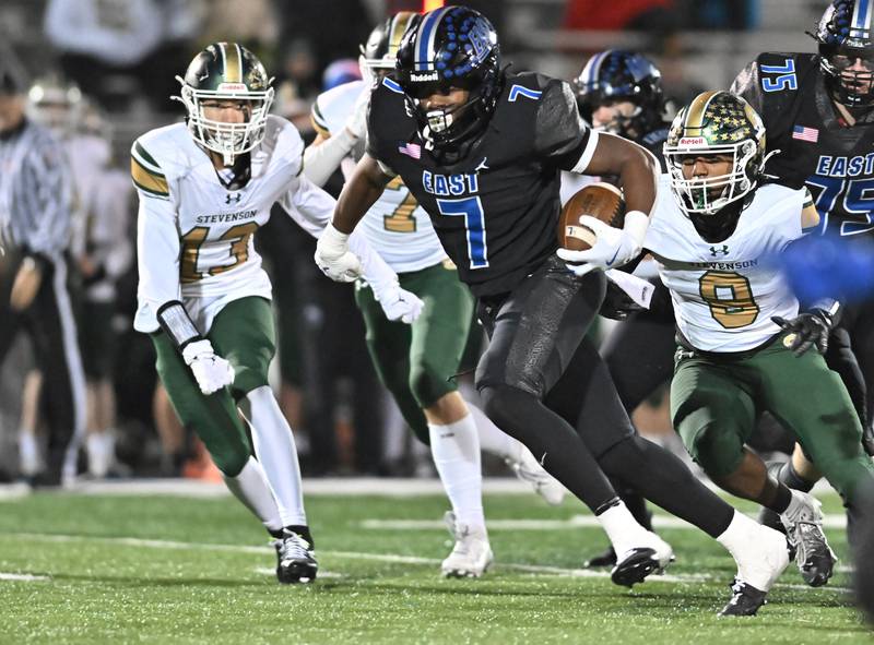 Lincoln-Way East's Zion Gist (7) rushes the ball during the IHSA Class 8A Quarterfinals game against Stevenson on Friday, Nov. 15, 2024, at Frankfort. (Dean Reid for Shaw Local News)