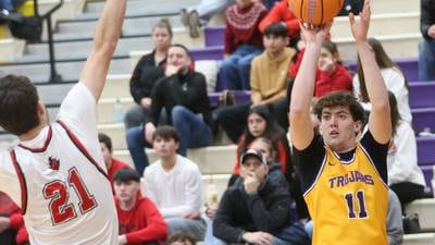 Aden Tillman reaches 1,000 points as Mendota routs Hall on special senior night for Trojans