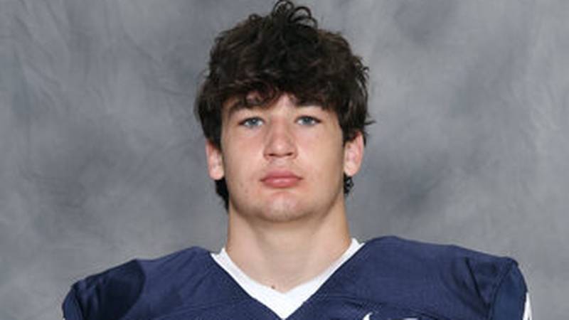 Logan Abrams scores 5 consecutive TDs, Cary-Grove rolls to win against Crystal Lake South